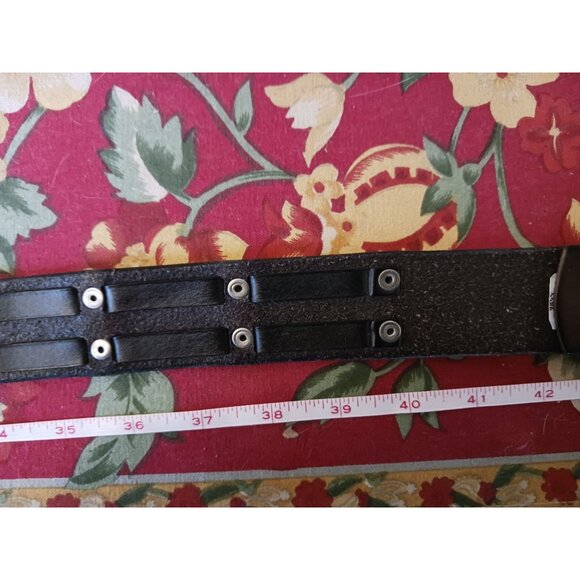 Levis Genuine Leather Belt 38/40 Adjustable With Metal Buckle - Picture 8 of 10